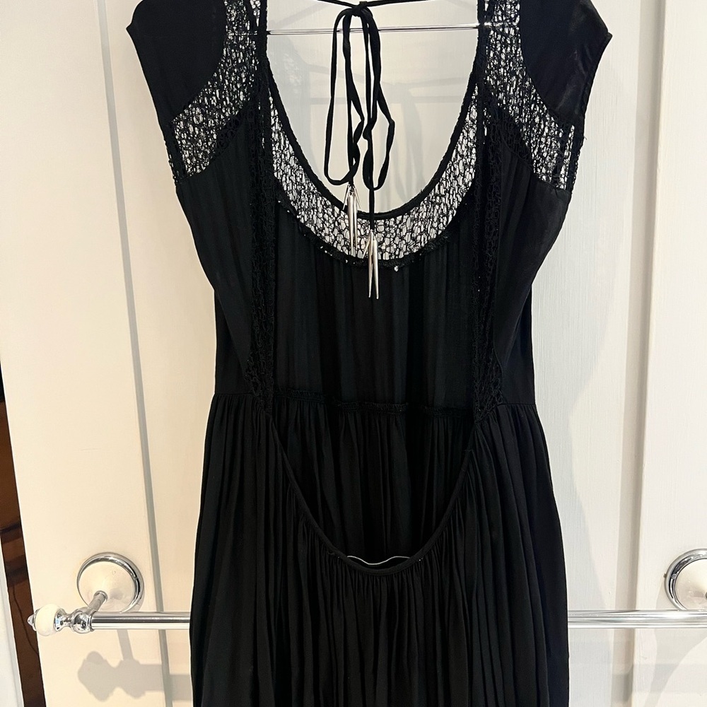 Blessed are the meek Elegant Black Lace Women's Top - Picture 4 of 5